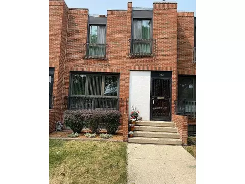 932 E 55th St, Chicago, IL 60615 photo 4