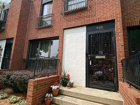 932 E 55th St, Chicago, IL 60615 photo 3