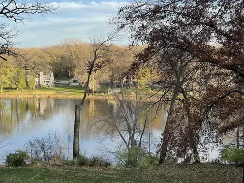 16 Timber Ridge Dr, Yorkville, IL 60560