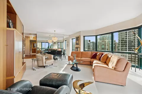 100 E Huron St #3302, Chicago, IL 60611 photo 5