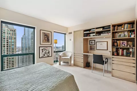 100 E Huron St #3302, Chicago, IL 60611 photo 10