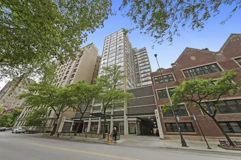 3110 N Sheridan Rd #1207, Chicago, IL 60657