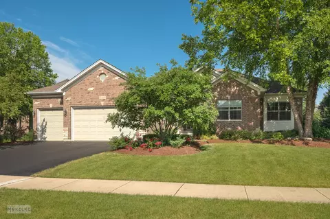 1181 Kate Dr, Yorkville, IL 60560