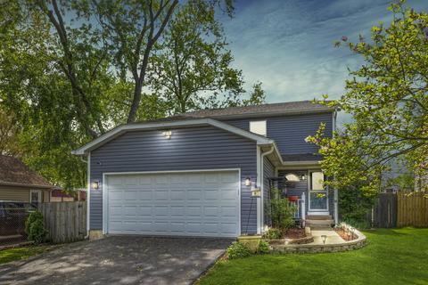 1645 Oak St, Hanover Park, IL 60133
