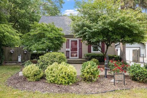 6527 Pine Point Dr, Tinley Park, IL 60477
