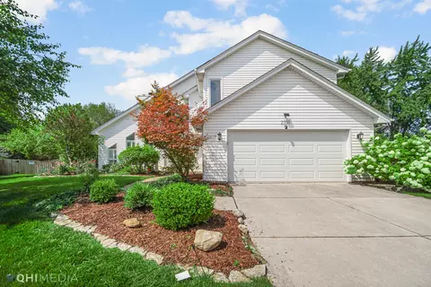 2755 Montclare Ct, Aurora, IL 60504