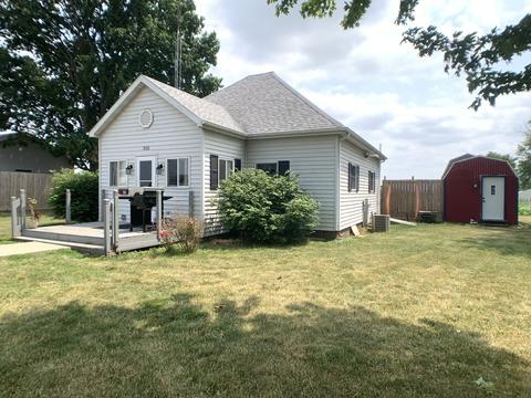 300 E Washington St, Magnolia, IL 61336 photo 2