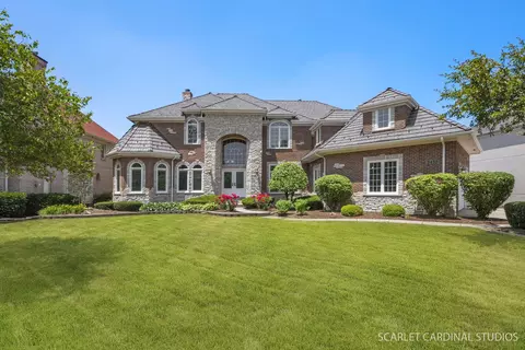 2432 Fawn Lake Cir, Naperville, IL 60564