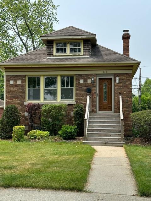 810 Forestview Ave, Park Ridge, IL 60068