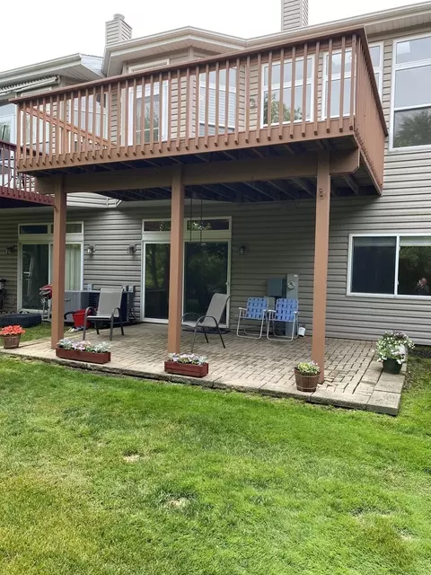 244 Prairie View Ln, Wheeling, IL 60090 photo 40