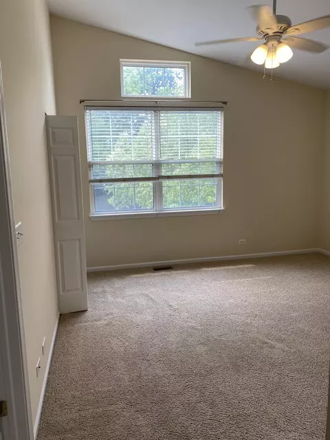 244 Prairie View Ln, Wheeling, IL 60090 photo 21