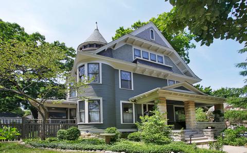 422 Steele Ct, Waukegan, IL 60085