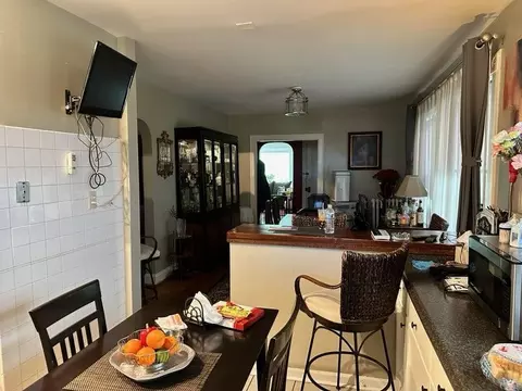 5519 N Artesian Ave, Chicago, IL 60625 photo 10