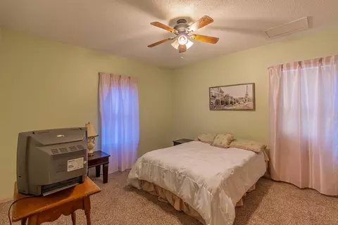526 N 3rd Ave, Chenoa, IL 61726 photo 18