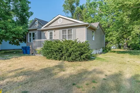 526 N 3rd Ave, Chenoa, IL 61726 photo 2