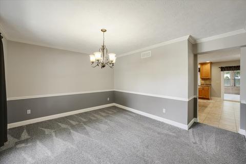 3203 Spahn Ln, Bloomington, IL 61704 photo 4