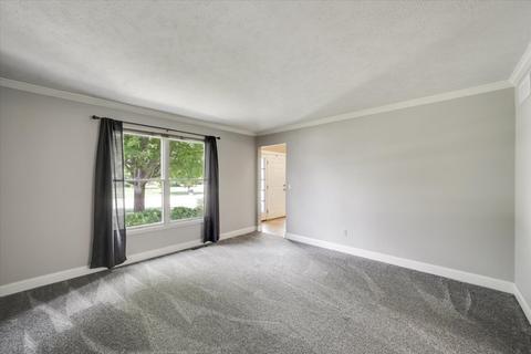3203 Spahn Ln, Bloomington, IL 61704 photo 15