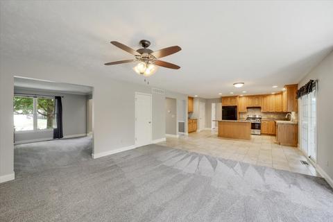 3203 Spahn Ln, Bloomington, IL 61704 photo 13