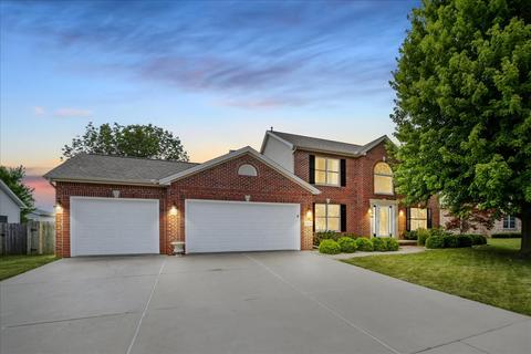 3203 Spahn Ln, Bloomington, IL 61704