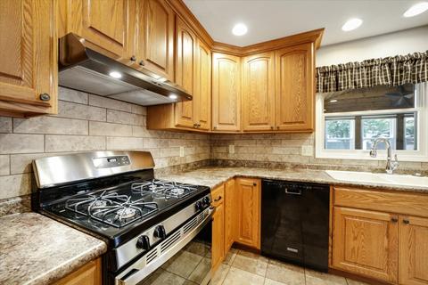 3203 Spahn Ln, Bloomington, IL 61704 photo 10