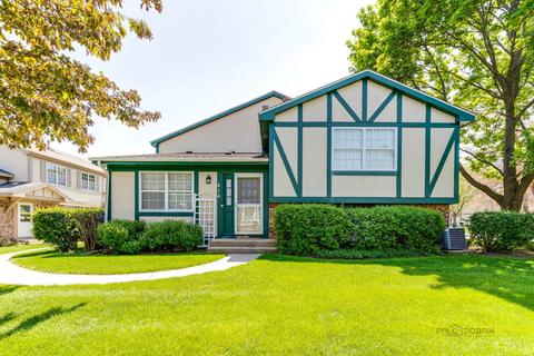 414 Fernwood Ct, Vernon Hills, IL 60061