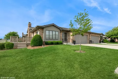 1806 Foxwood Dr, New Lenox, IL 60451