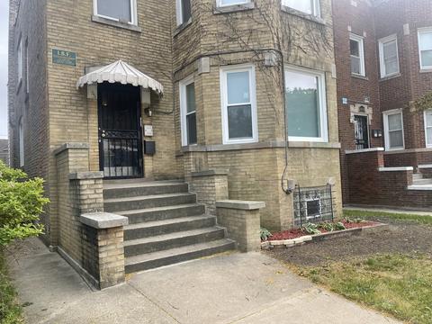 3053 E 79th Pl, Chicago, IL 60617