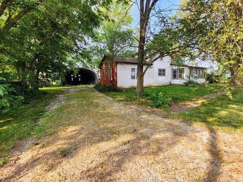 211 E North St, Newark, IL 60541 photo 2