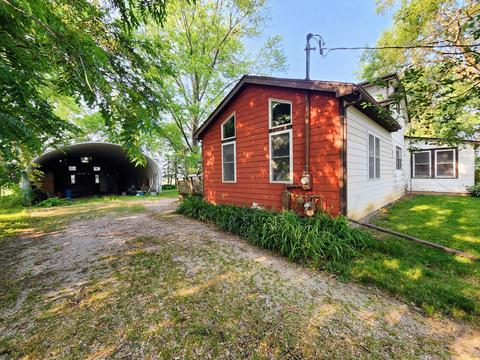 211 E North St, Newark, IL 60541 photo 3