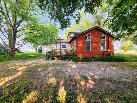 211 E North St, Newark, IL 60541 photo 4