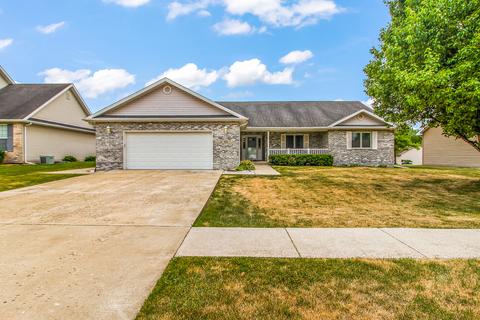 521 Hollyberry Ln, Bourbonnais, IL 60914