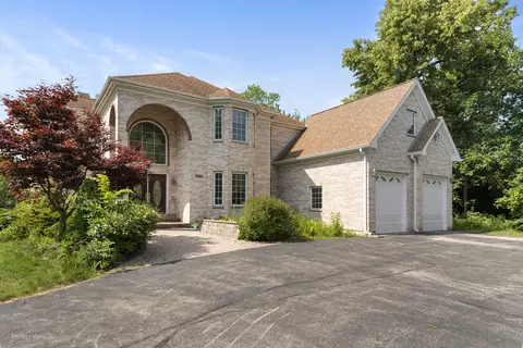 3985 Lake Park Ave, Park City, IL 60085
