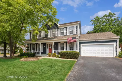 1281 Bison Trl, Carol Stream, IL 60188