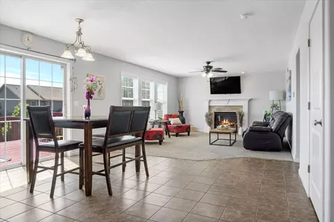 1306 Kickapoo Creek Rd, Bloomington, IL 61705 photo 8