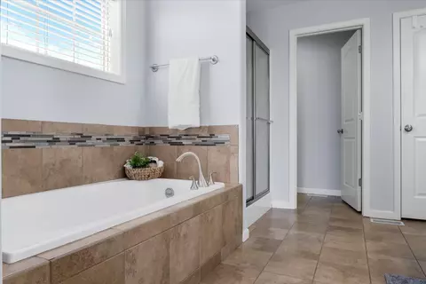 1306 Kickapoo Creek Rd, Bloomington, IL 61705 photo 18