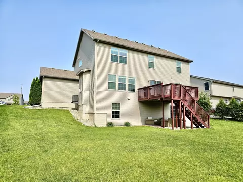 1306 Kickapoo Creek Rd, Bloomington, IL 61705 photo 2