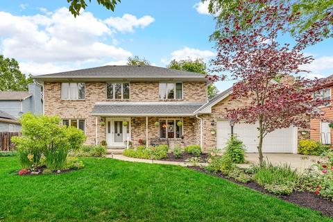 245 Suda Dr, Gurnee, IL 60031