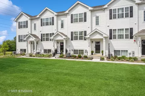 3736 Bailey Rd, Yorkville, IL 60560