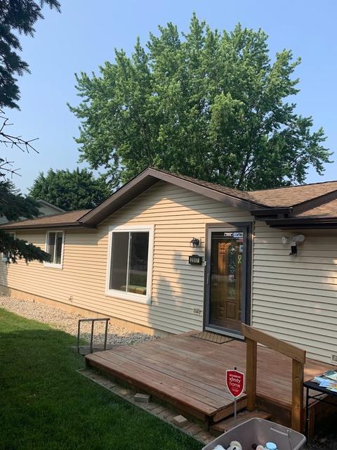 2517 Walnut Dr, Wonder Lake, IL 60097