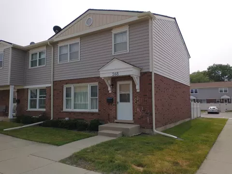 268 Montgomery Ln, Wood Dale, IL 60191