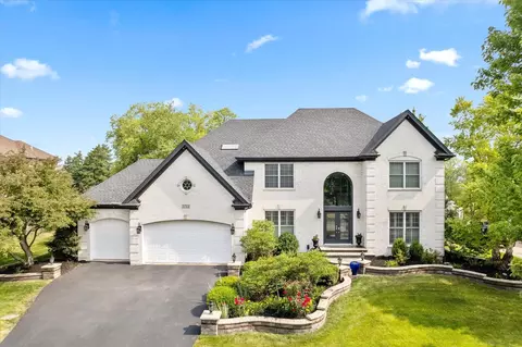1712 Baybrook Ln, Naperville, IL 60564
