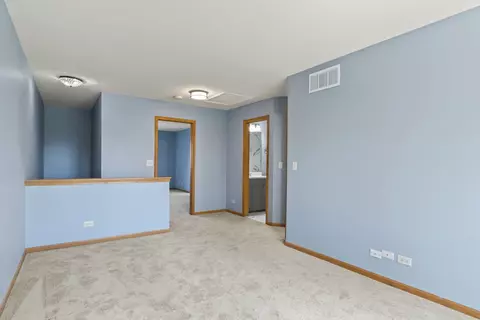 Undisclosed, Elgin, IL 60120 photo 17