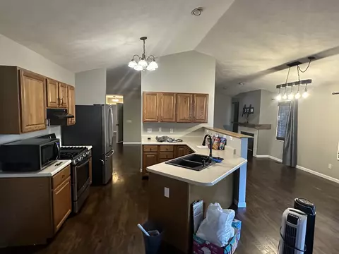 2504 Timber View Dr, Bloomington, IL 61701 photo 11