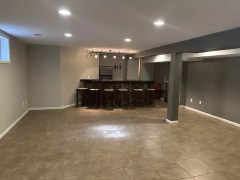 2504 Timber View Dr, Bloomington, IL 61701 photo 3
