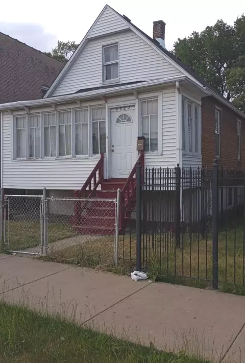 4822 W Arthington St, Chicago, IL 60644