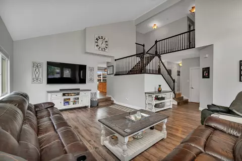 2013 Gray Hawk Ct, Plainfield, IL 60586 photo 4