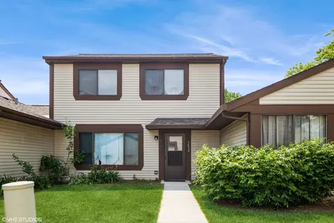 5632 Santa Barbara Dr, Hanover Park, IL 60133