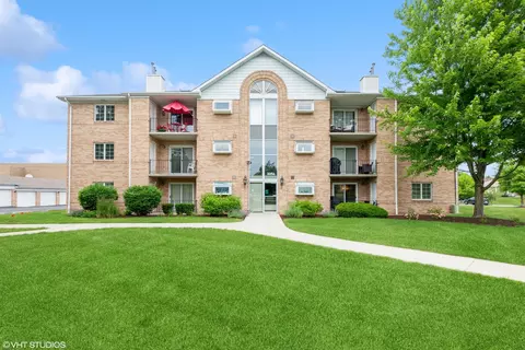 3056 Matthew Ln #B1, Homewood, IL 60430