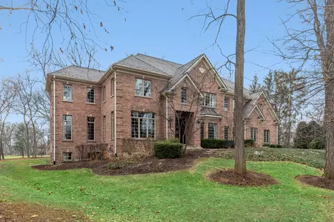 116 N Wynstone Dr, North Barrington, IL 60010