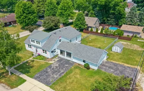 190 W Jackson Ave, Hampshire, IL 60140